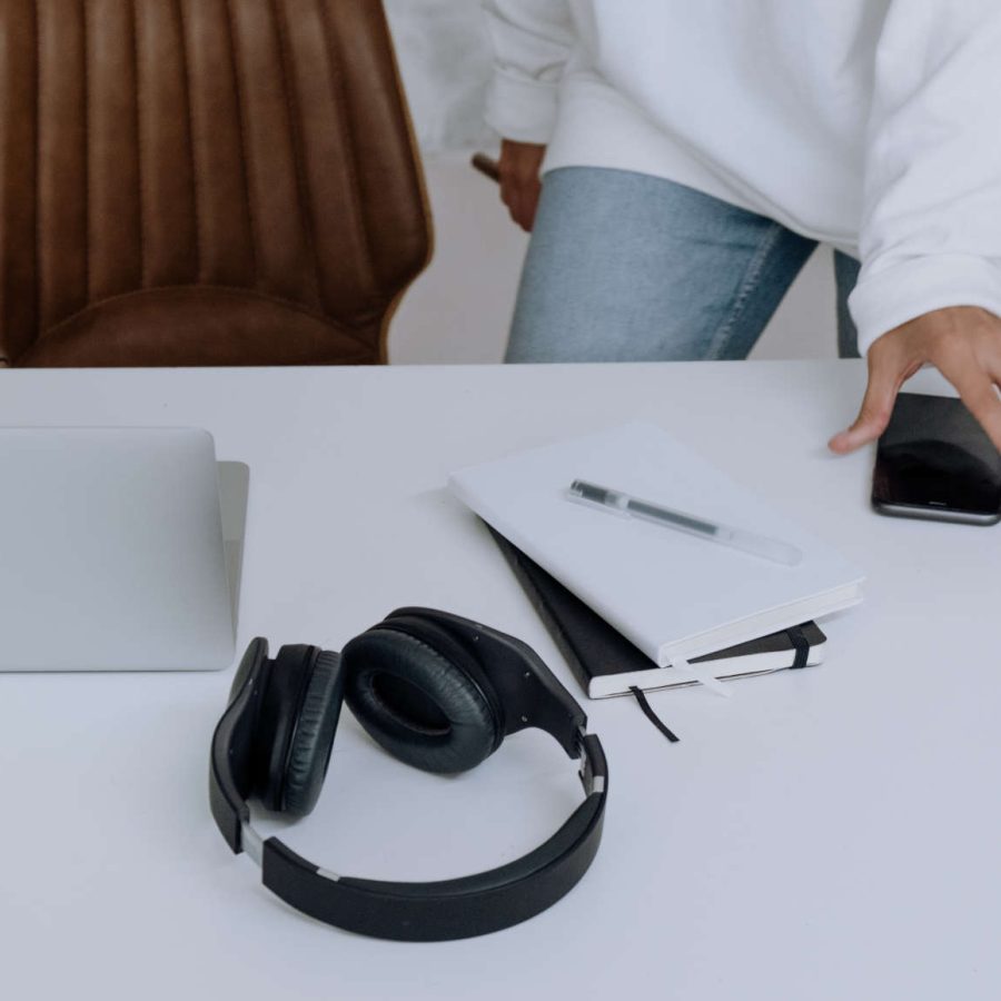 Desk_zugeschnitten